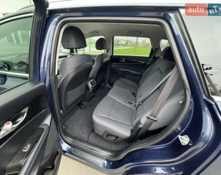 Киа Соренто 2017 в Киеве на Automoto.ua Синий Киа Соренто, объемом двигателя 2.4 л и пробегом 100 тыс. км за 15700 $, фото 38 на Automoto.ua