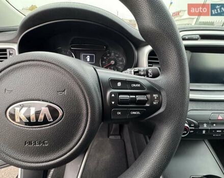 Киа Соренто 2017 в Киеве на Automoto.ua Синий Киа Соренто, объемом двигателя 2.4 л и пробегом 100 тыс. км за 15700 $, фото 30 на Automoto.ua