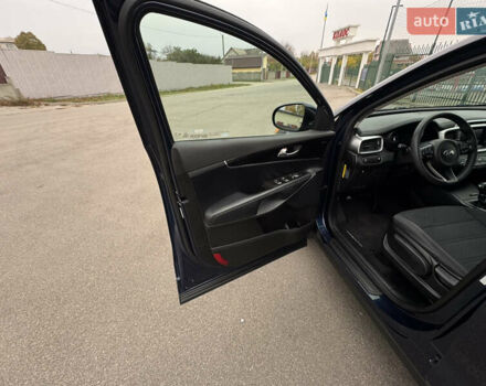 Киа Соренто 2017 в Киеве на Automoto.ua Синий Киа Соренто, объемом двигателя 2.4 л и пробегом 100 тыс. км за 15700 $, фото 25 на Automoto.ua