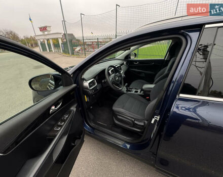 Киа Соренто 2017 в Киеве на Automoto.ua Синий Киа Соренто, объемом двигателя 2.4 л и пробегом 100 тыс. км за 15700 $, фото 24 на Automoto.ua