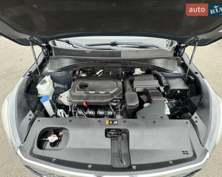 Киа Соренто 2017 в Киеве на Automoto.ua Синий Киа Соренто, объемом двигателя 2.4 л и пробегом 100 тыс. км за 15700 $, фото 52 на Automoto.ua