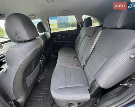 Синій Кіа Соренто, об'ємом двигуна 0 л та пробігом 230 тис. км за 14999 $, фото 25 на Automoto.ua