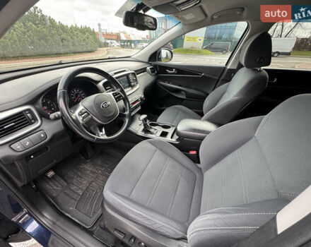 Синій Кіа Соренто, об'ємом двигуна 0 л та пробігом 230 тис. км за 14999 $, фото 15 на Automoto.ua