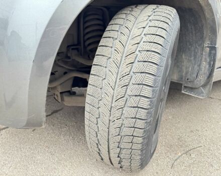 Зеленый Киа Соренто, объемом двигателя 2.5 л и пробегом 300 тыс. км за 3750 $, фото 8 на Automoto.ua