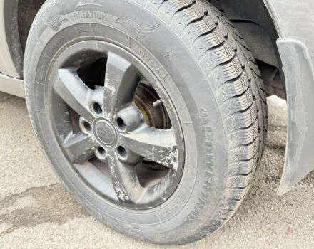 Зеленый Киа Соренто, объемом двигателя 2.5 л и пробегом 300 тыс. км за 3750 $, фото 7 на Automoto.ua