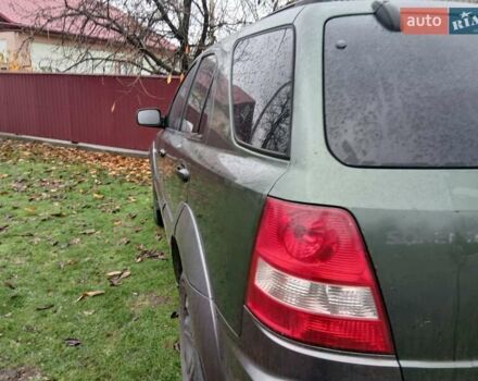 Зеленый Киа Соренто, объемом двигателя 2.5 л и пробегом 340 тыс. км за 4500 $, фото 6 на Automoto.ua