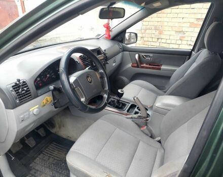 Зелений Кіа Соренто, об'ємом двигуна 2.5 л та пробігом 310 тис. км за 3250 $, фото 7 на Automoto.ua