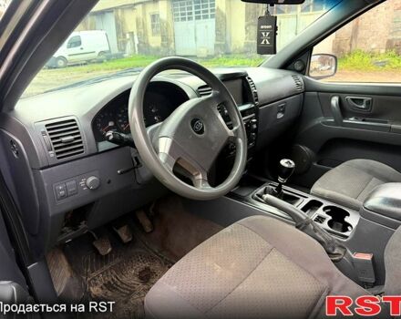 Зеленый Киа Соренто, объемом двигателя 2.5 л и пробегом 256 тыс. км за 3400 $, фото 5 на Automoto.ua