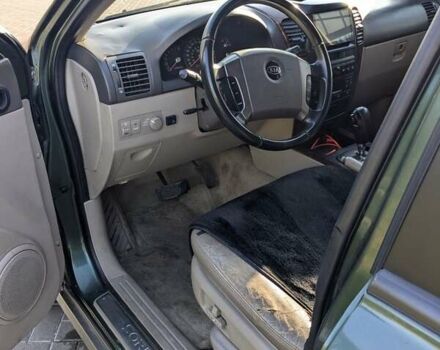 Зеленый Киа Соренто, объемом двигателя 3.5 л и пробегом 250 тыс. км за 5000 $, фото 5 на Automoto.ua