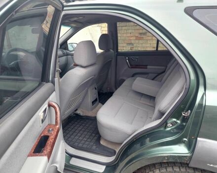 Зелений Кіа Соренто, об'ємом двигуна 2.5 л та пробігом 310 тис. км за 3250 $, фото 4 на Automoto.ua