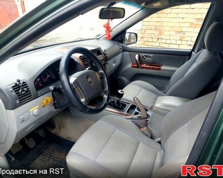 Зелений Кіа Соренто, об'ємом двигуна 2.5 л та пробігом 310 тис. км за 3250 $, фото 7 на Automoto.ua