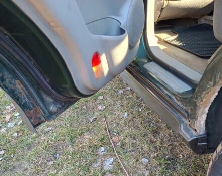 Киа Соренто 2004 в Житомире на Automoto.ua Зеленый Киа Соренто, объемом двигателя 2.5 л и пробегом 250 тыс. км за 4600 $, фото 5 на Automoto.ua