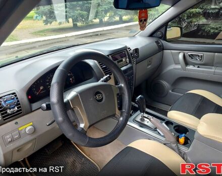 Зелений Кіа Соренто, об'ємом двигуна 2.5 л та пробігом 330 тис. км за 5100 $, фото 6 на Automoto.ua