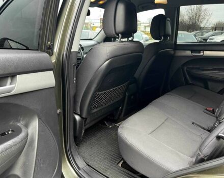 Зеленый Киа Соренто, объемом двигателя 2.4 л и пробегом 206 тыс. км за 10500 $, фото 6 на Automoto.ua