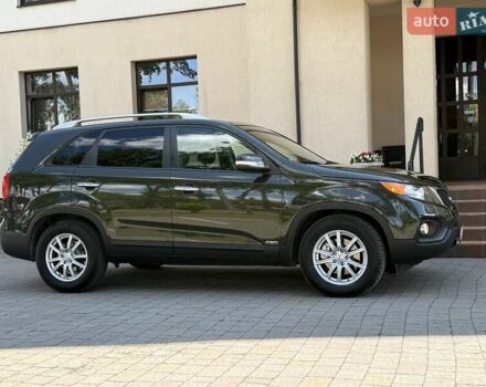 Зелений Кіа Соренто, об'ємом двигуна 2.2 л та пробігом 250 тис. км за 12700 $, фото 7 на Automoto.ua