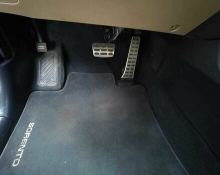 Зелений Кіа Соренто, об'ємом двигуна 2.2 л та пробігом 161 тис. км за 16450 $, фото 15 на Automoto.ua