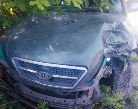 Зелений Кіа Соренто, об'ємом двигуна 2.5 л та пробігом 320 тис. км за 1985 $, фото 1 на Automoto.ua