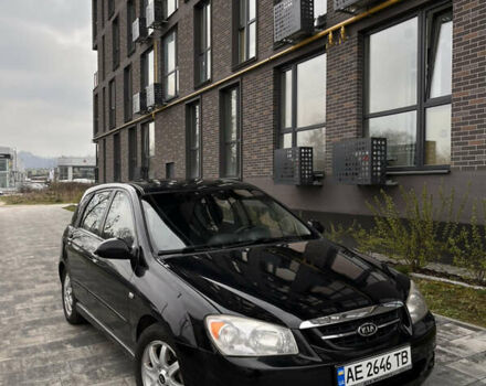 Чорний Кіа Спектра, об'ємом двигуна 2 л та пробігом 450 тис. км за 4700 $, фото 1 на Automoto.ua