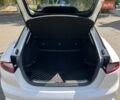 Білий Кіа Stinger, об'ємом двигуна 2 л та пробігом 78 тис. км за 22300 $, фото 16 на Automoto.ua