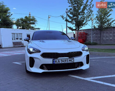 Білий Кіа Stinger, об'ємом двигуна 3.34 л та пробігом 115 тис. км за 23500 $, фото 25 на Automoto.ua