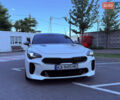 Білий Кіа Stinger, об'ємом двигуна 3.34 л та пробігом 115 тис. км за 23500 $, фото 25 на Automoto.ua