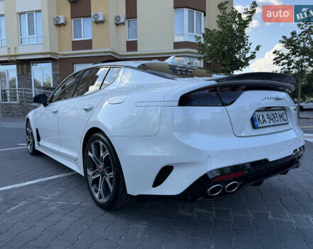 Білий Кіа Stinger, об'ємом двигуна 3.34 л та пробігом 115 тис. км за 23500 $, фото 6 на Automoto.ua
