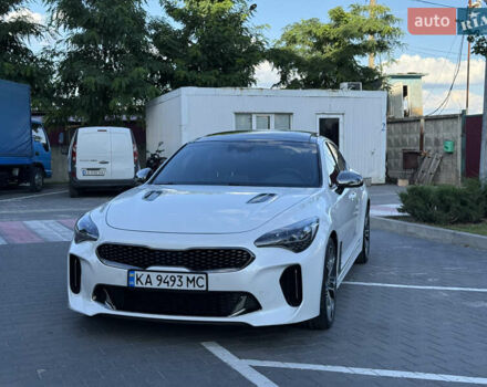 Білий Кіа Stinger, об'ємом двигуна 3.34 л та пробігом 115 тис. км за 23500 $, фото 1 на Automoto.ua