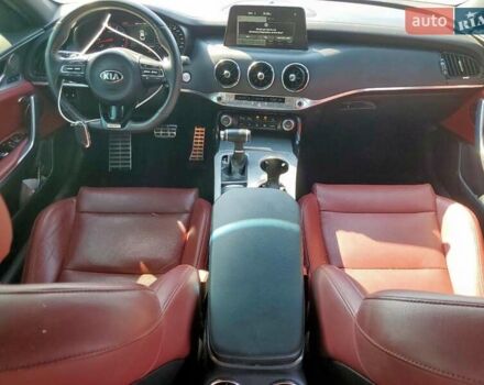 Белый Киа Stinger, объемом двигателя 3.34 л и пробегом 85 тыс. км за 6150 $, фото 7 на Automoto.ua