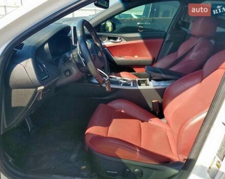 Белый Киа Stinger, объемом двигателя 3.34 л и пробегом 85 тыс. км за 6150 $, фото 6 на Automoto.ua