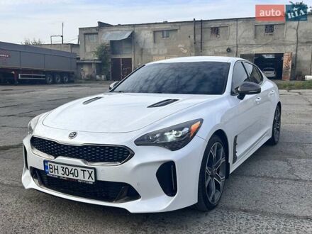 Кіа Stinger 2018 у Одесі на Automoto.ua Білий Кіа Stinger, об'ємом двигуна 3.34 л та пробігом 65 тис. км за 19999 $, фото 1 на Automoto.ua