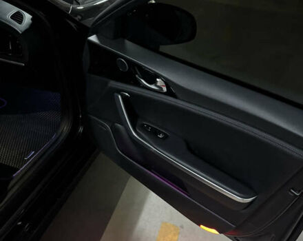 Черный Киа Stinger, объемом двигателя 2 л и пробегом 57 тыс. км за 17500 $, фото 19 на Automoto.ua