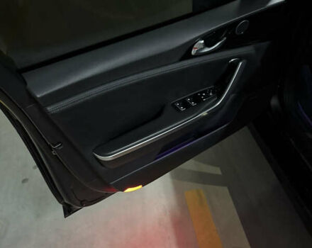 Черный Киа Stinger, объемом двигателя 2 л и пробегом 57 тыс. км за 17500 $, фото 14 на Automoto.ua