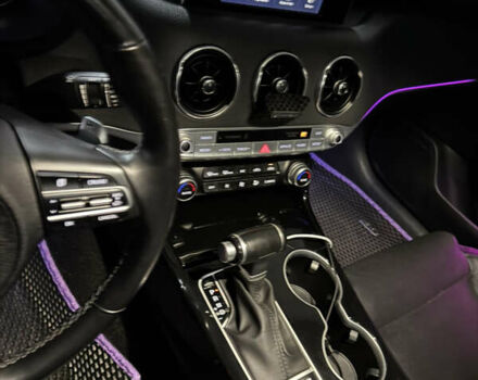 Черный Киа Stinger, объемом двигателя 2 л и пробегом 57 тыс. км за 17500 $, фото 12 на Automoto.ua
