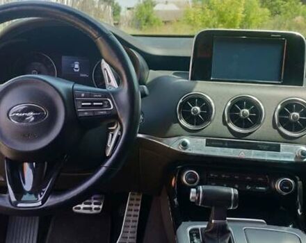 Черный Киа Stinger, объемом двигателя 2 л и пробегом 35 тыс. км за 22000 $, фото 10 на Automoto.ua