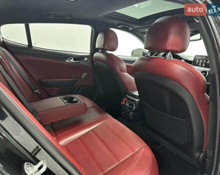 Черный Киа Stinger, объемом двигателя 3.34 л и пробегом 55 тыс. км за 25999 $, фото 21 на Automoto.ua