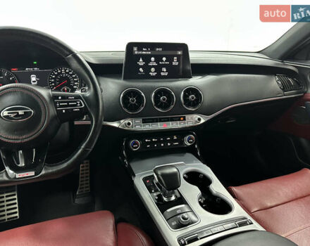 Черный Киа Stinger, объемом двигателя 3.34 л и пробегом 55 тыс. км за 25999 $, фото 23 на Automoto.ua