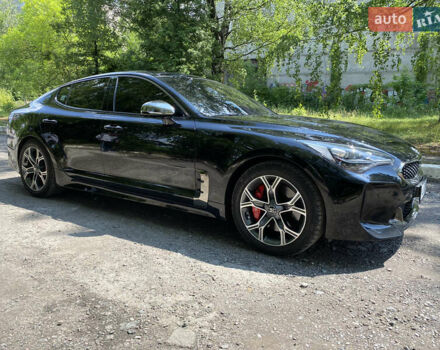 Черный Киа Stinger, объемом двигателя 2.2 л и пробегом 116 тыс. км за 25000 $, фото 10 на Automoto.ua