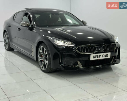 Черный Киа Stinger, объемом двигателя 3.34 л и пробегом 55 тыс. км за 25999 $, фото 4 на Automoto.ua