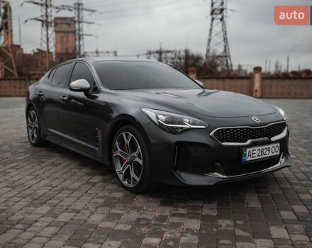 Черный Киа Stinger, объемом двигателя 3.3 л и пробегом 35 тыс. км за 28000 $, фото 1 на Automoto.ua