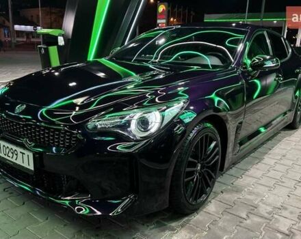 Фиолетовый Киа Stinger, объемом двигателя 2 л и пробегом 65 тыс. км за 19900 $, фото 2 на Automoto.ua