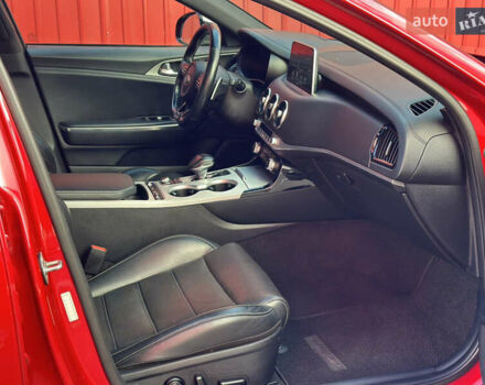 Красный Киа Stinger, объемом двигателя 3.34 л и пробегом 124 тыс. км за 25500 $, фото 52 на Automoto.ua