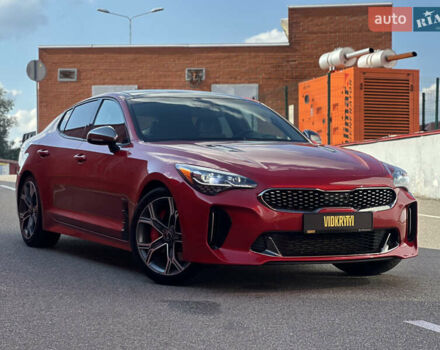 Красный Киа Stinger, объемом двигателя 3.34 л и пробегом 124 тыс. км за 25500 $, фото 7 на Automoto.ua