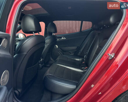 Красный Киа Stinger, объемом двигателя 3.34 л и пробегом 124 тыс. км за 25500 $, фото 46 на Automoto.ua