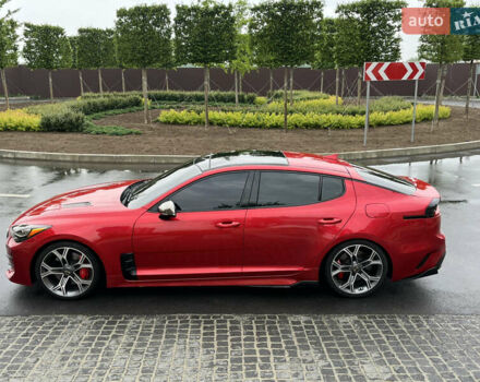 Красный Киа Stinger, объемом двигателя 3.34 л и пробегом 145 тыс. км за 26200 $, фото 3 на Automoto.ua