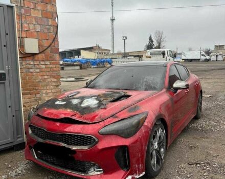 Красный Киа Stinger, объемом двигателя 3.3 л и пробегом 80 тыс. км за 10000 $, фото 1 на Automoto.ua