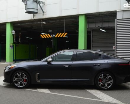 Серый Киа Stinger, объемом двигателя 3.3 л и пробегом 61 тыс. км за 27900 $, фото 4 на Automoto.ua