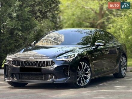 Киа Stinger 2018 в Одессе на Automoto.ua Серый Киа Stinger, объемом двигателя 2 л и пробегом 83 тыс. км за 22900 $, фото 1 на Automoto.ua