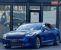 Синий Киа Stinger, объемом двигателя 2 л и пробегом 95 тыс. км за 17000 $, фото 1 на Automoto.ua