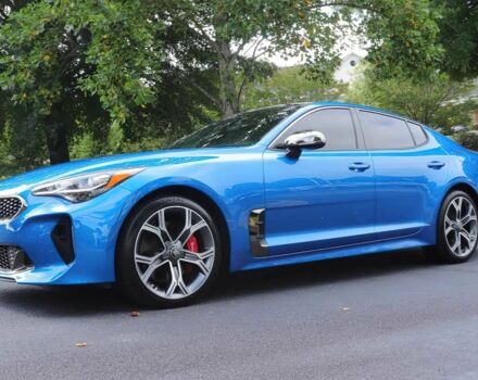 Синий Киа Stinger, объемом двигателя 3.3 л и пробегом 47 тыс. км за 18000 $, фото 2 на Automoto.ua