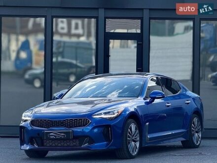 Синій Кіа Stinger, об'ємом двигуна 2 л та пробігом 95 тис. км за 17000 $, фото 1 на Automoto.ua